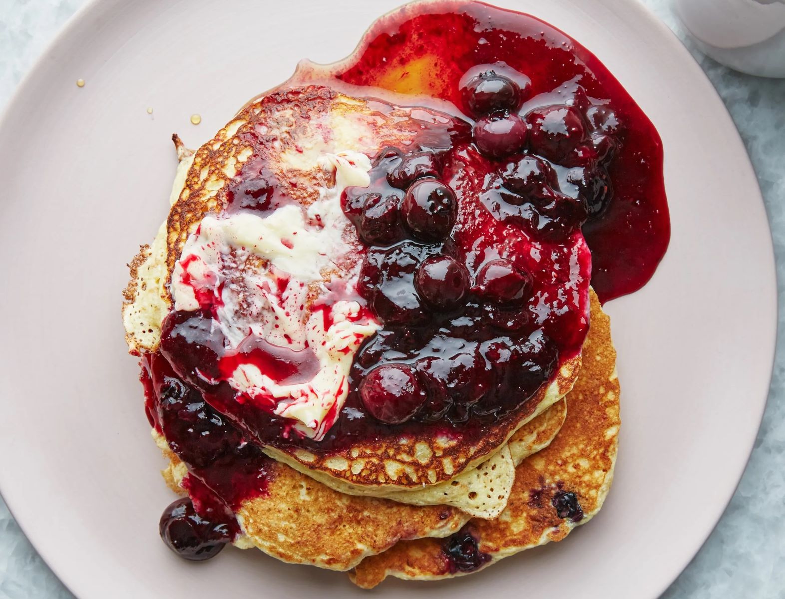 blueberry-and-raspberry-pancake-topping-recipe