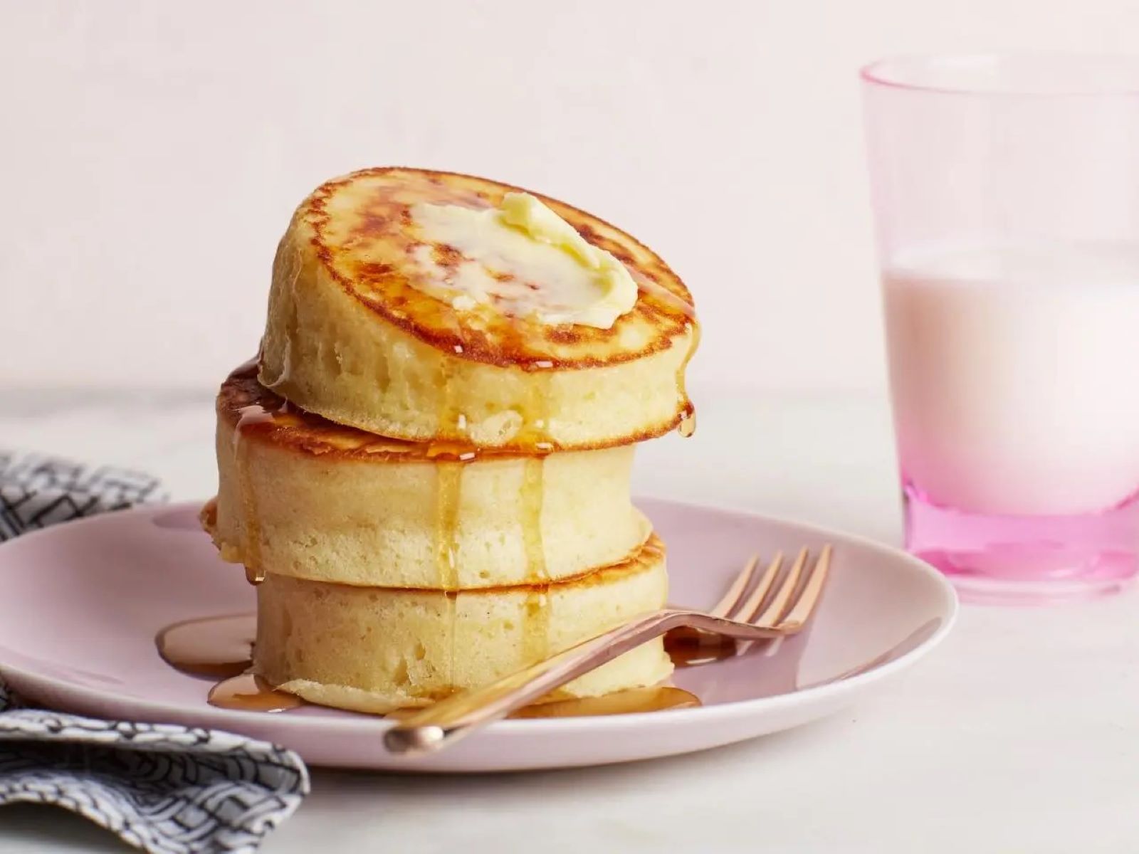 japanese-style-fluffy-pancakes-recipe