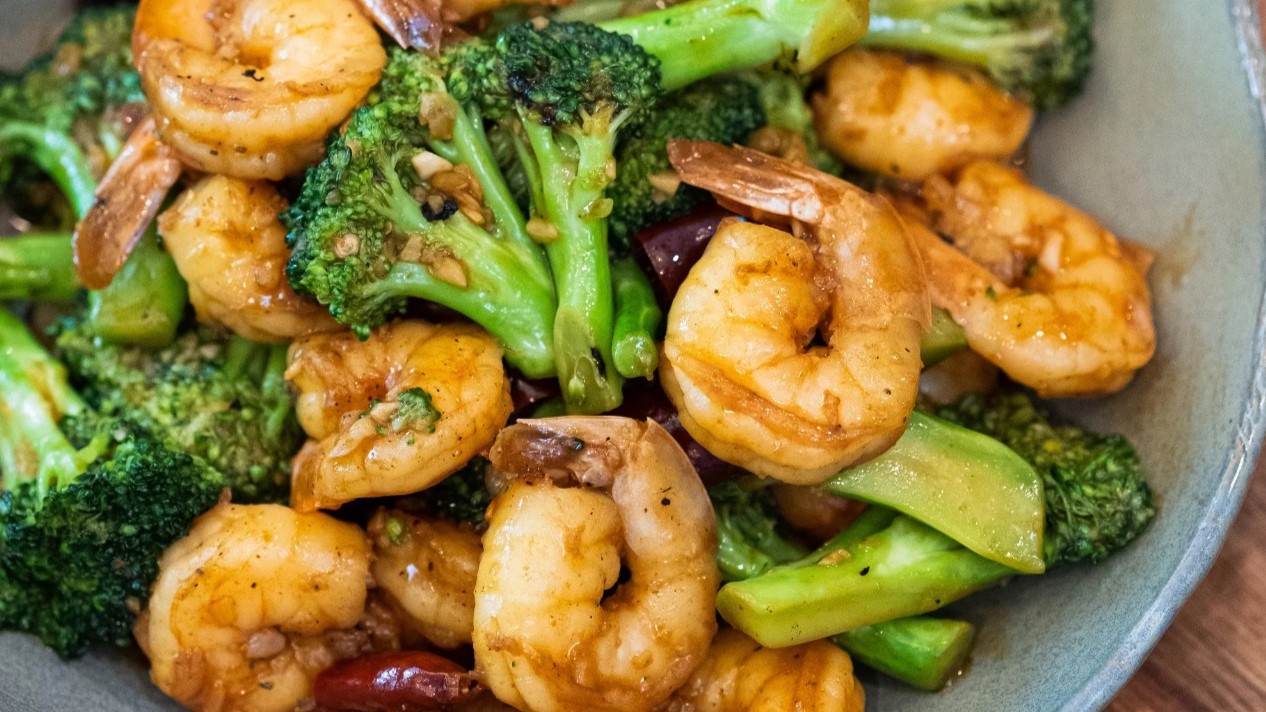 shrimp-with-broccoli-in-garlic-sauce-recipe