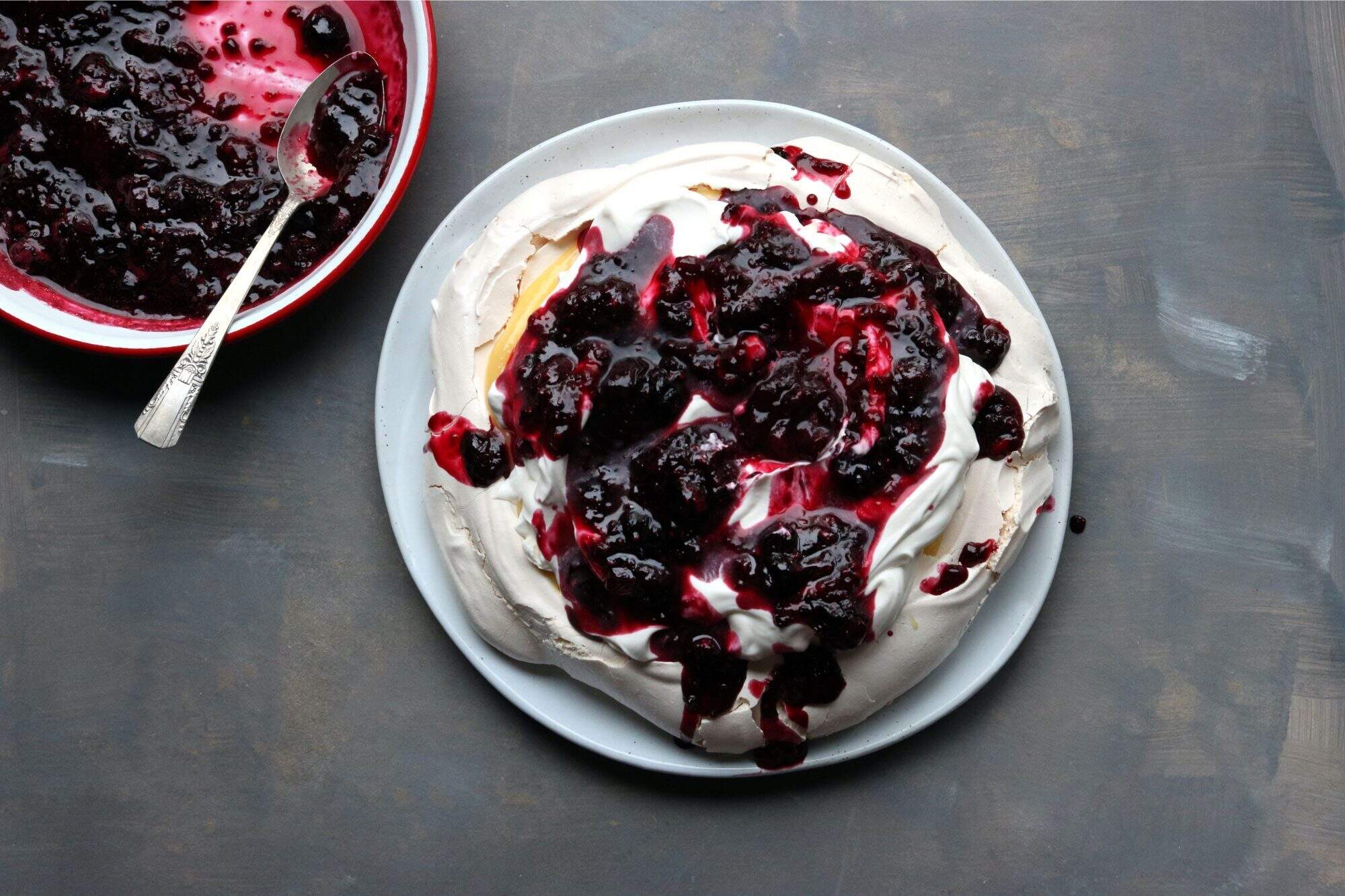 berry-pavlova-recipe