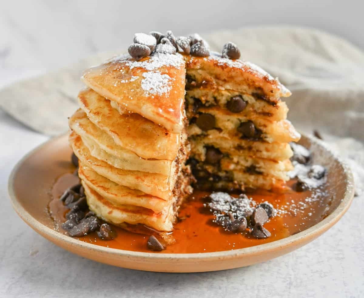 chocolate-chip-pancakes-recipe