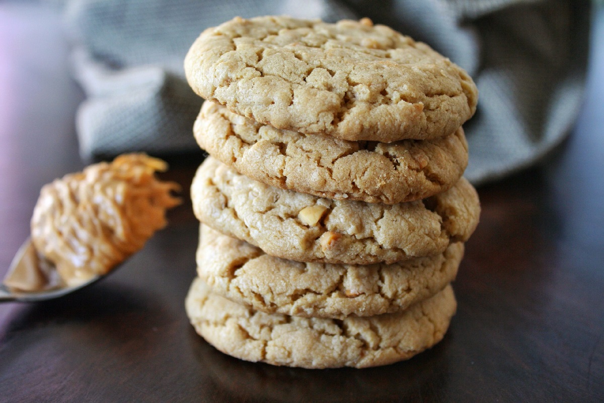 peanut-butter-oatmeal-cookies-recipe