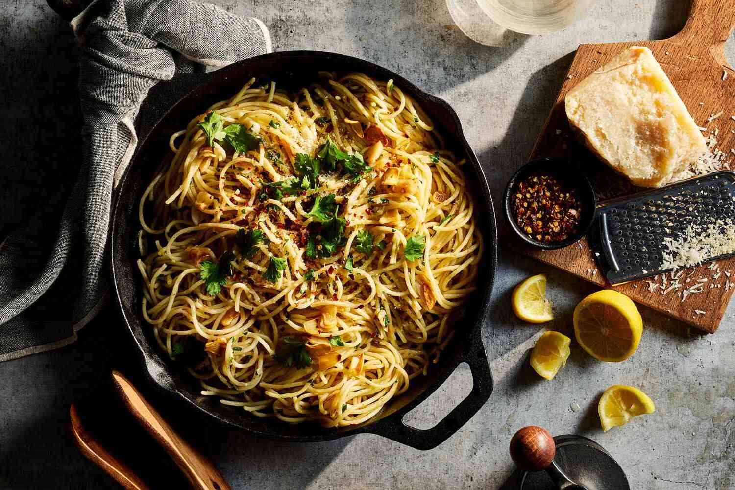 spaghetti-aglio-e-olio-recipe