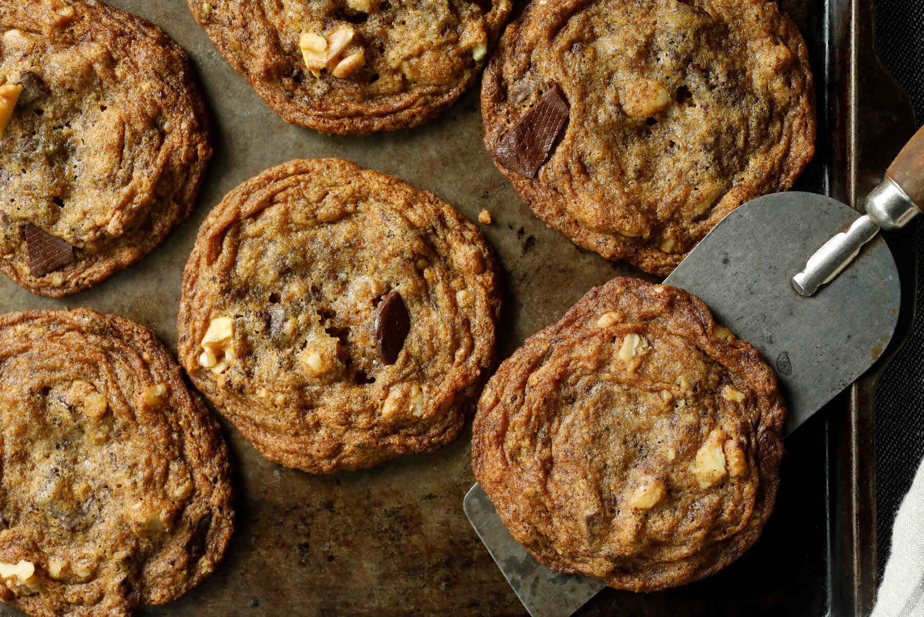 chewy-chocolate-chip-cookies-recipe