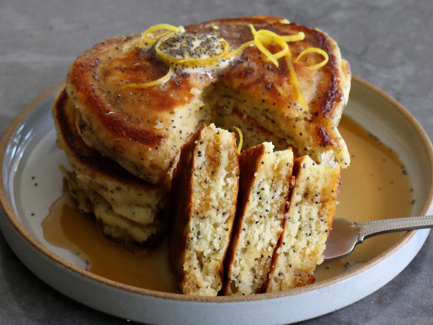 lemon-poppy-seed-pancakes-recipe