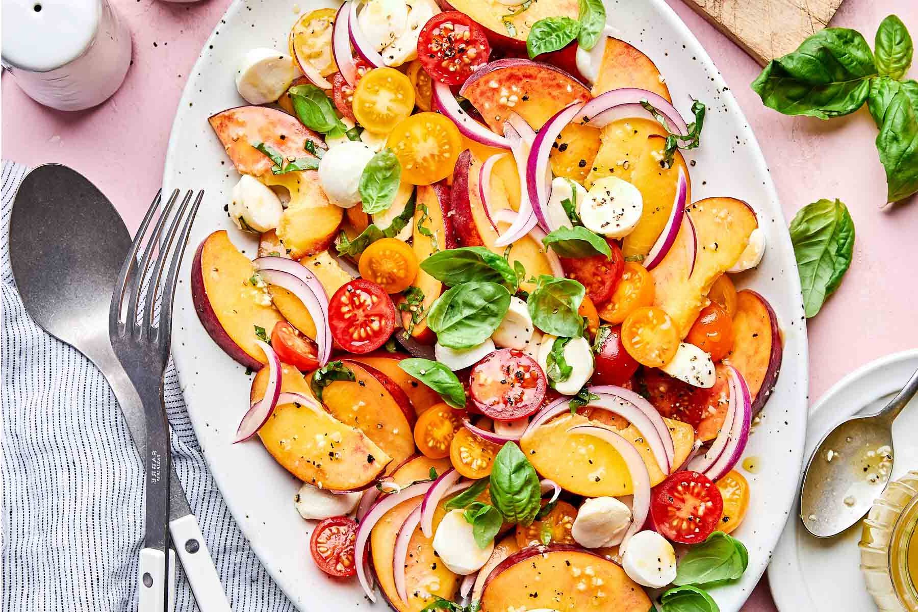 peach-caprese-salad-recipe