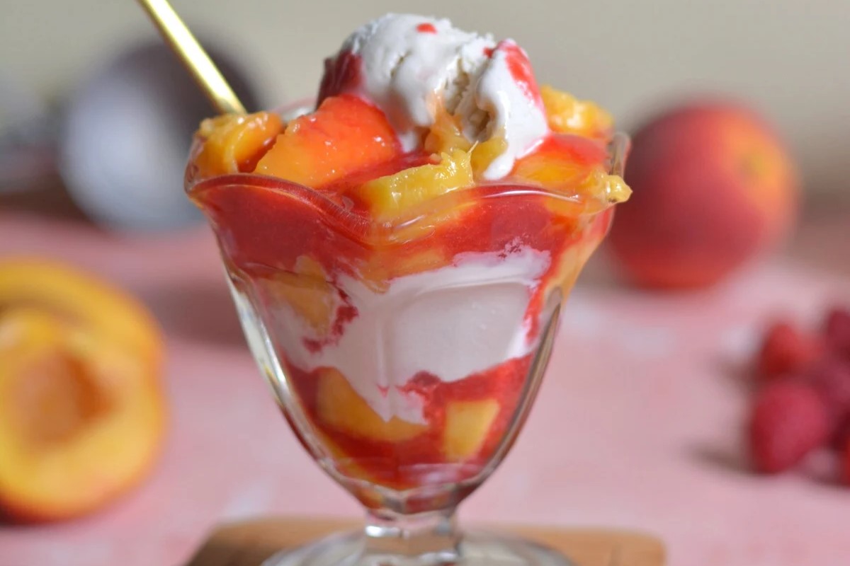 peach-melba-parfait-recipe