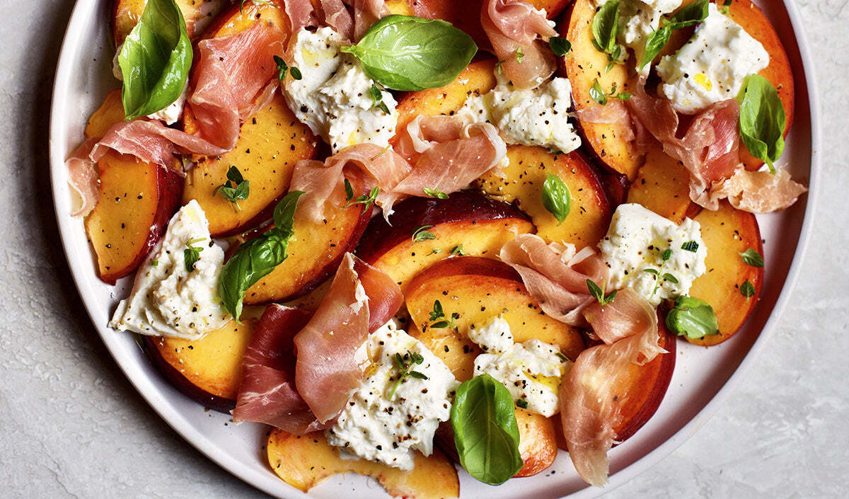 peach-prosciutto-salad-recipe