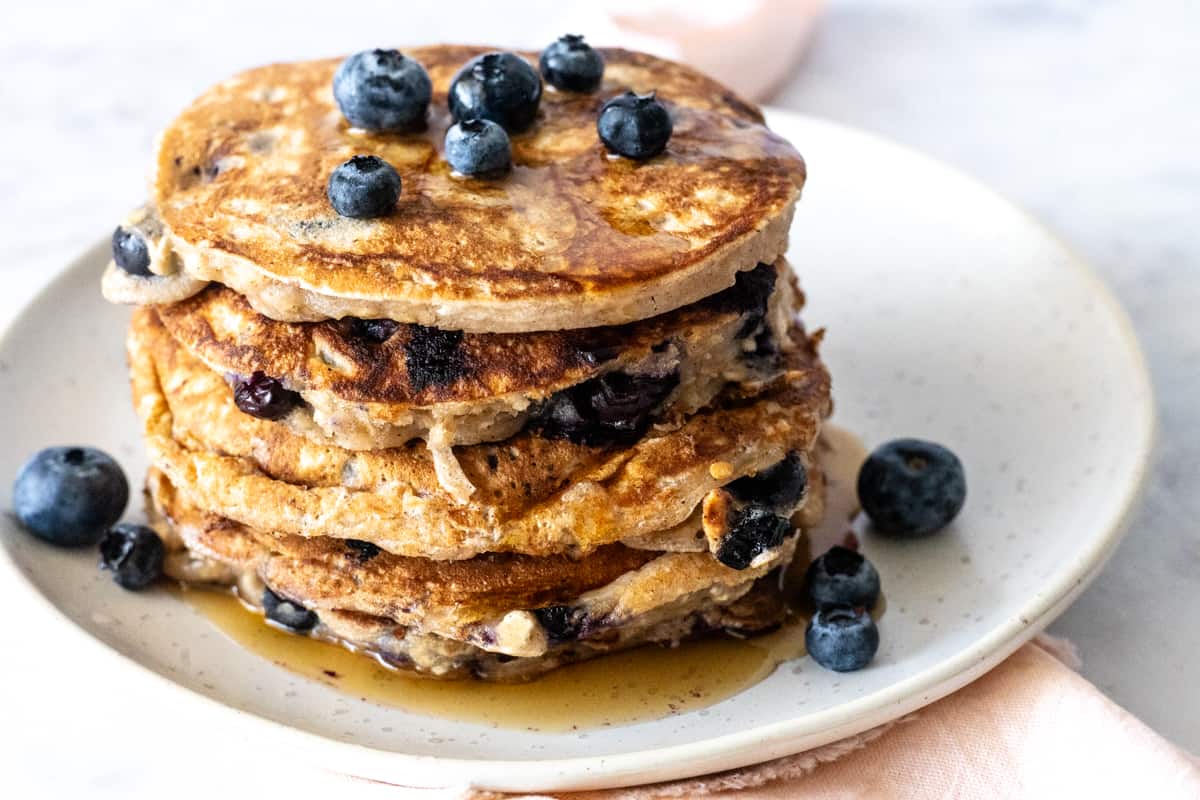 blueberry-oatmeal-pancakes-recipe