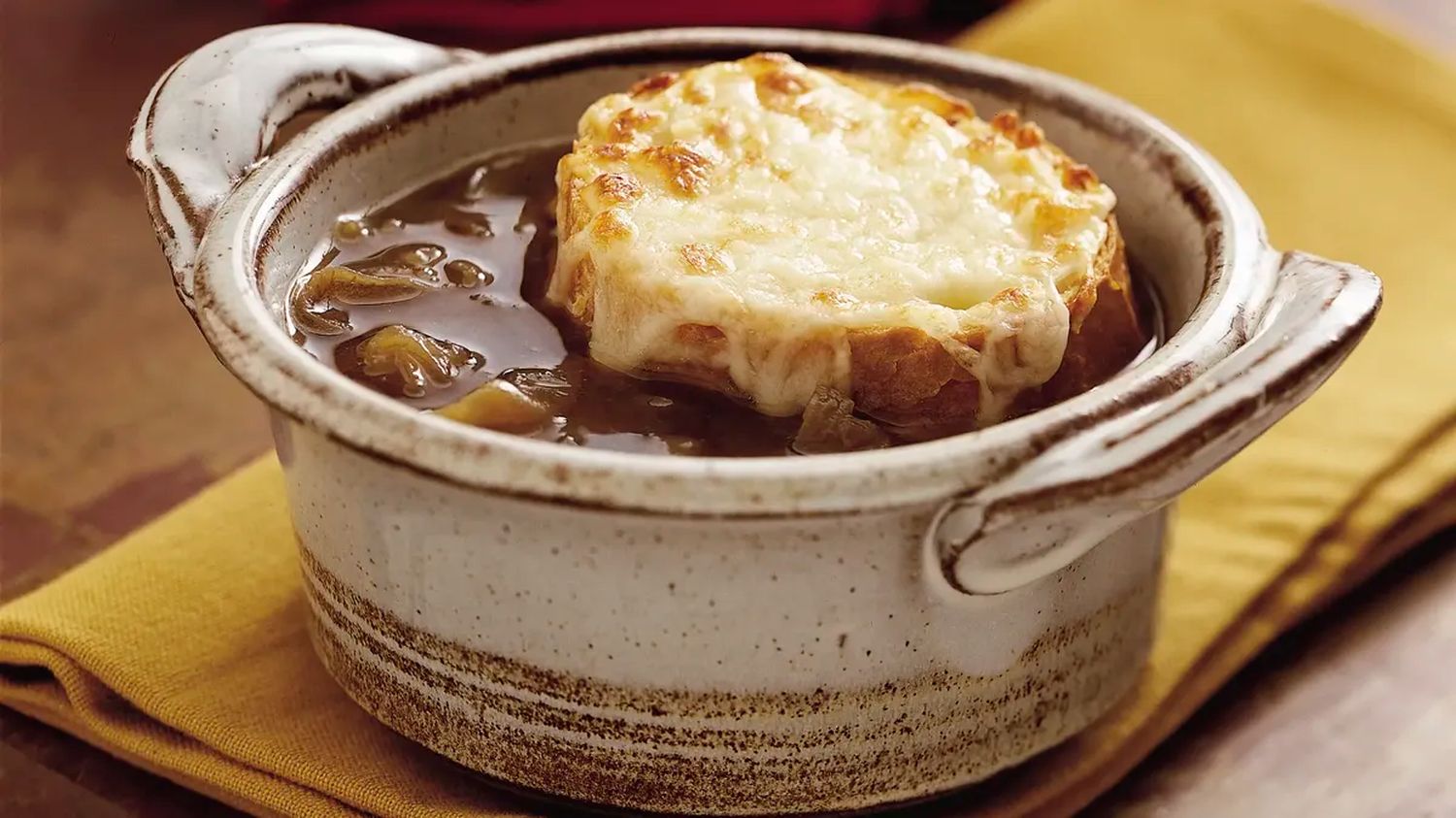 slow-cooker-french-onion-soup-recipe
