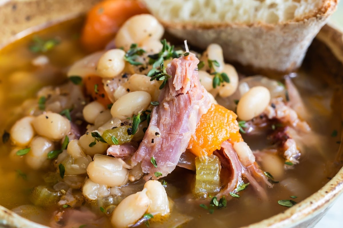slow-cooker-ham-and-bean-soup-recipe
