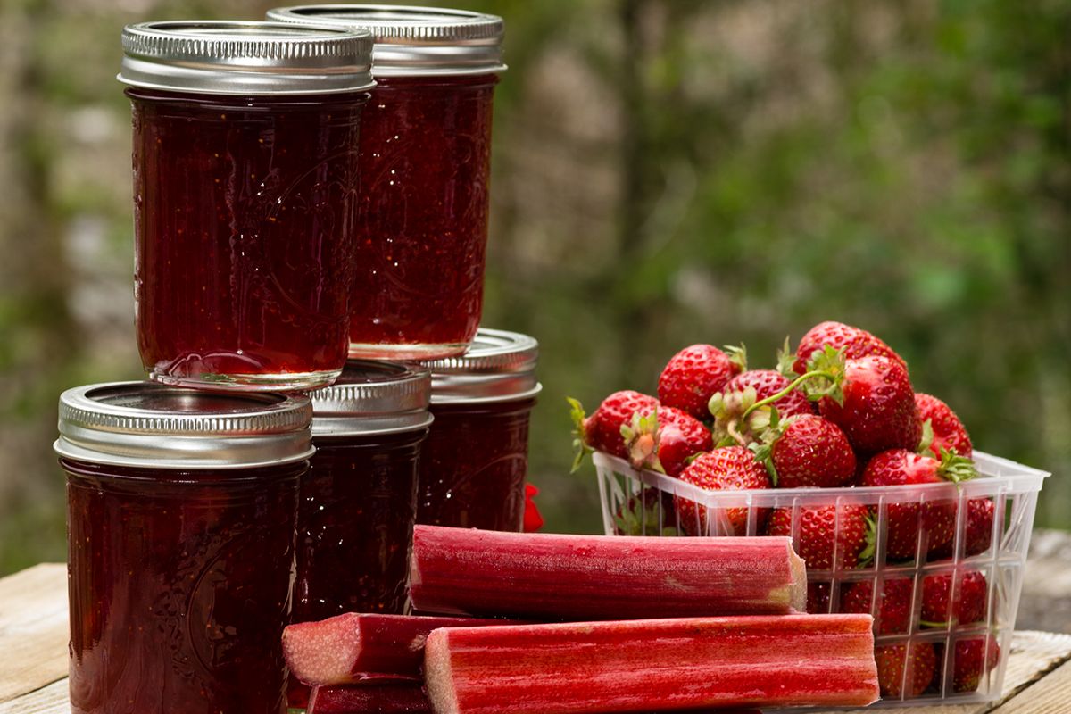 strawberry-rhubarb-jam-recipe